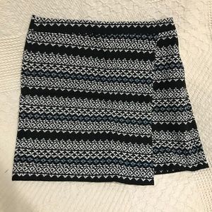 Navy and white patterned skirt from Loft